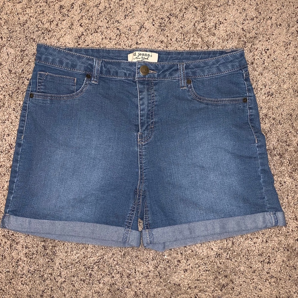 NEVER WORN DENIM SHORTS!